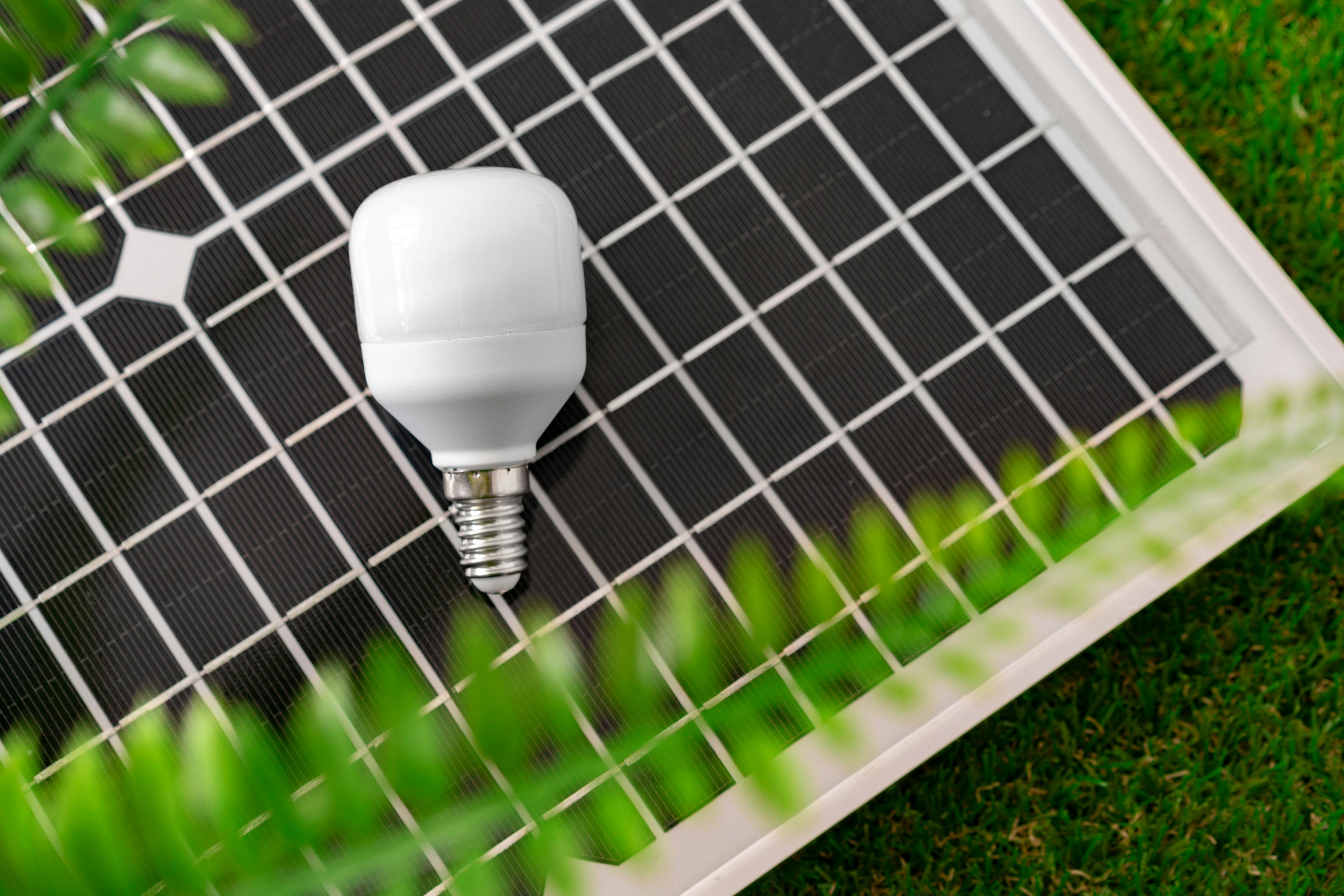 Solar energy | Lightbulb on solar panel